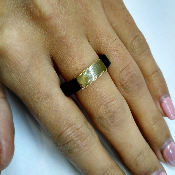 Каучук с золотом кольцо женское